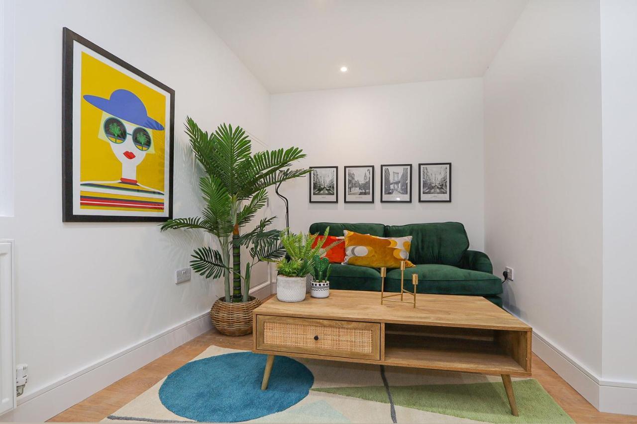 The London Secret, 1 Bed Flat With Patio - Zone 2 Lägenhet Exteriör bild